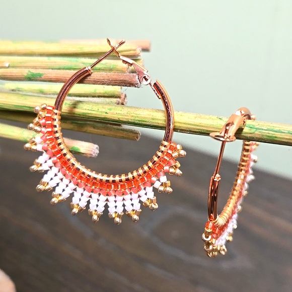 Beautifully handcrafted Myuki beaded hoop earrings hypoallergenic SS Rose Gold - Picture 3 of 5